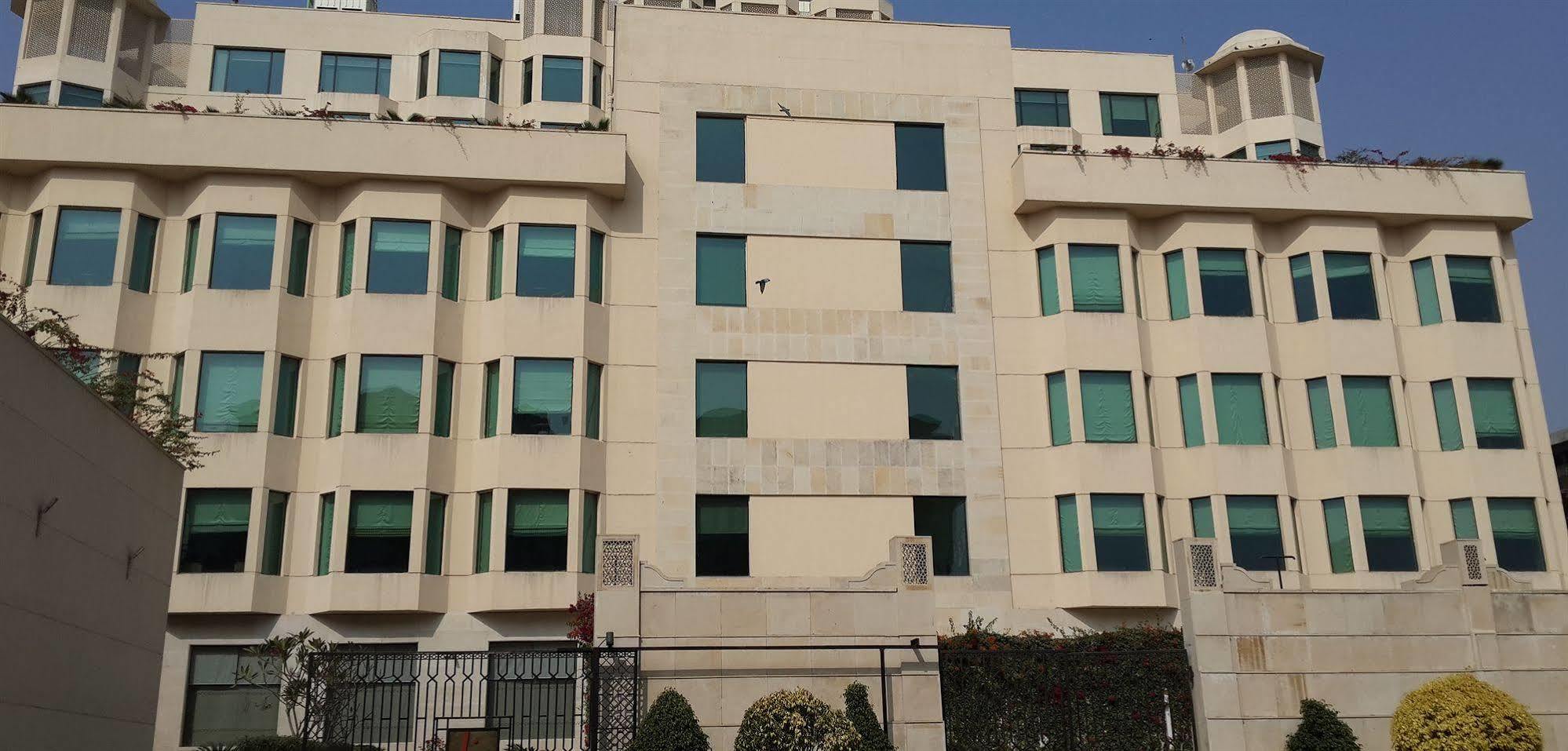 The Lalit 5*