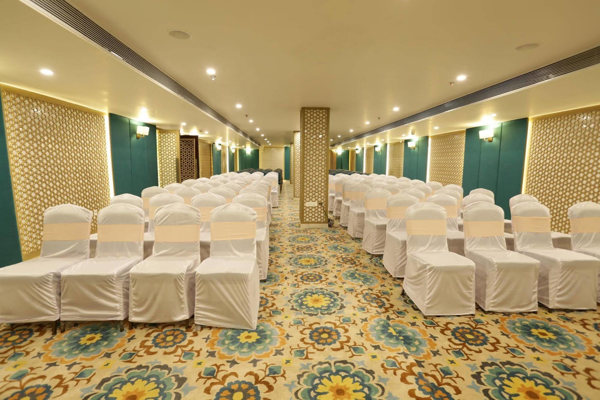 Hotel Comfort Sapphire 4*