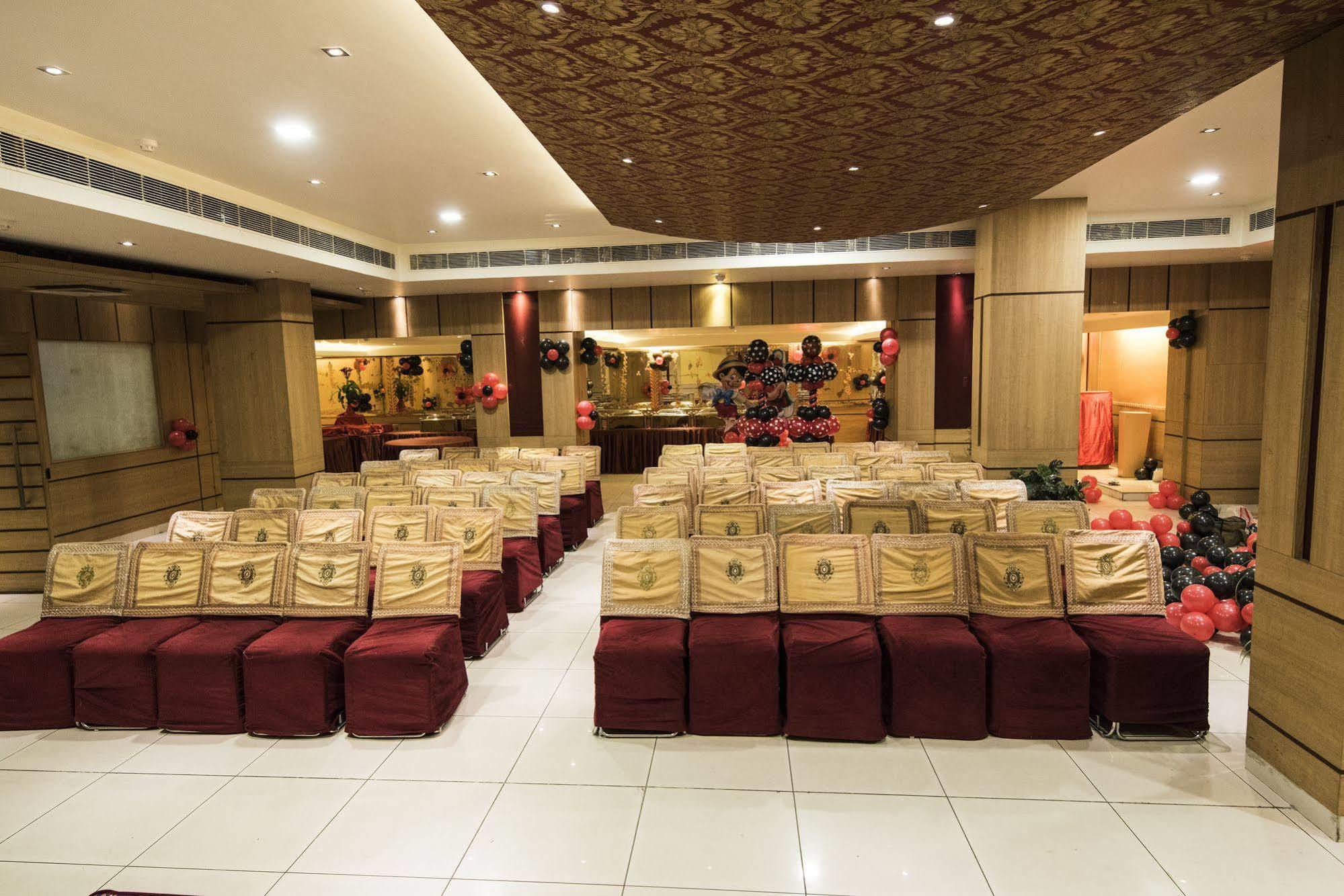Cm-a Luxury Boutique