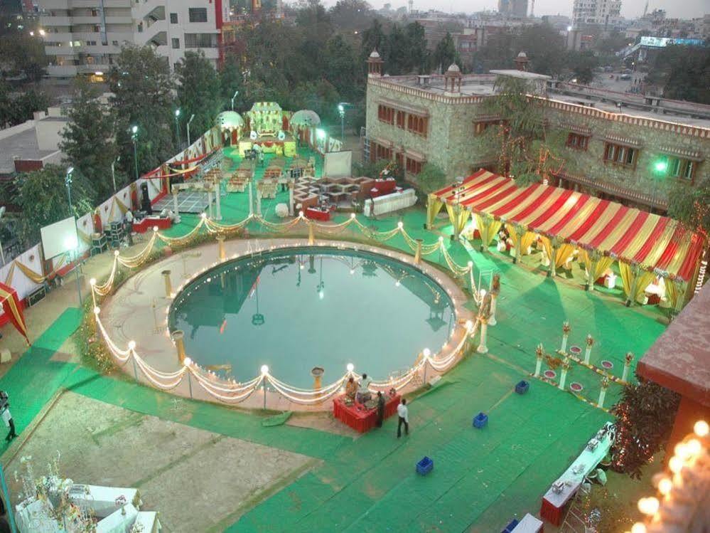 Ashok Hotel 4*