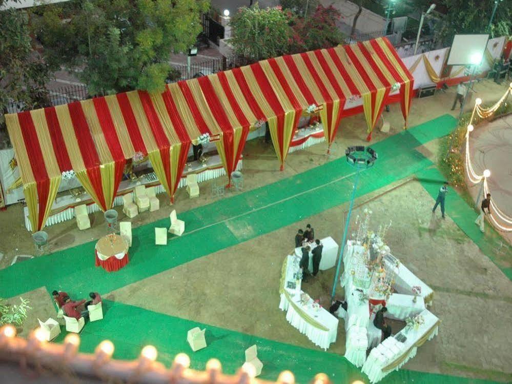 Ashok Hotel