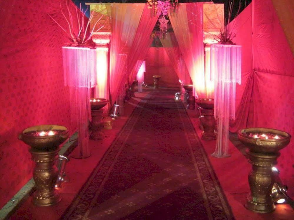 Hotel Ashok 4*