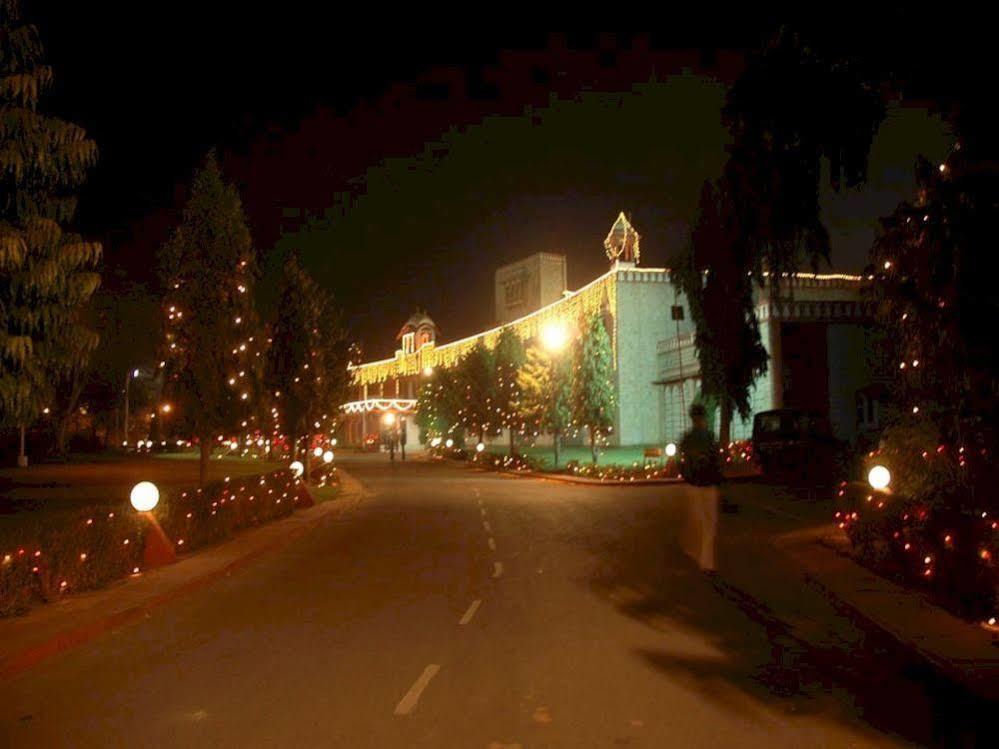 Ashok Hotel