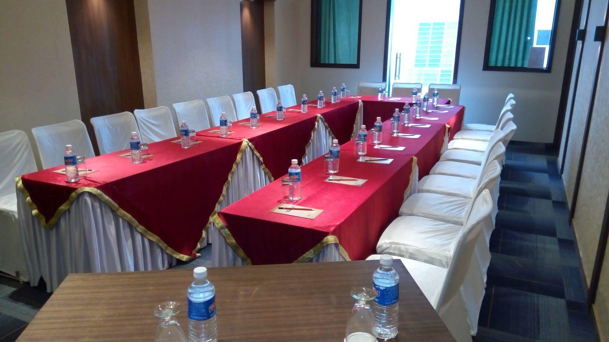 Hotel Gandharva- A Green Hotel Hotel 3*