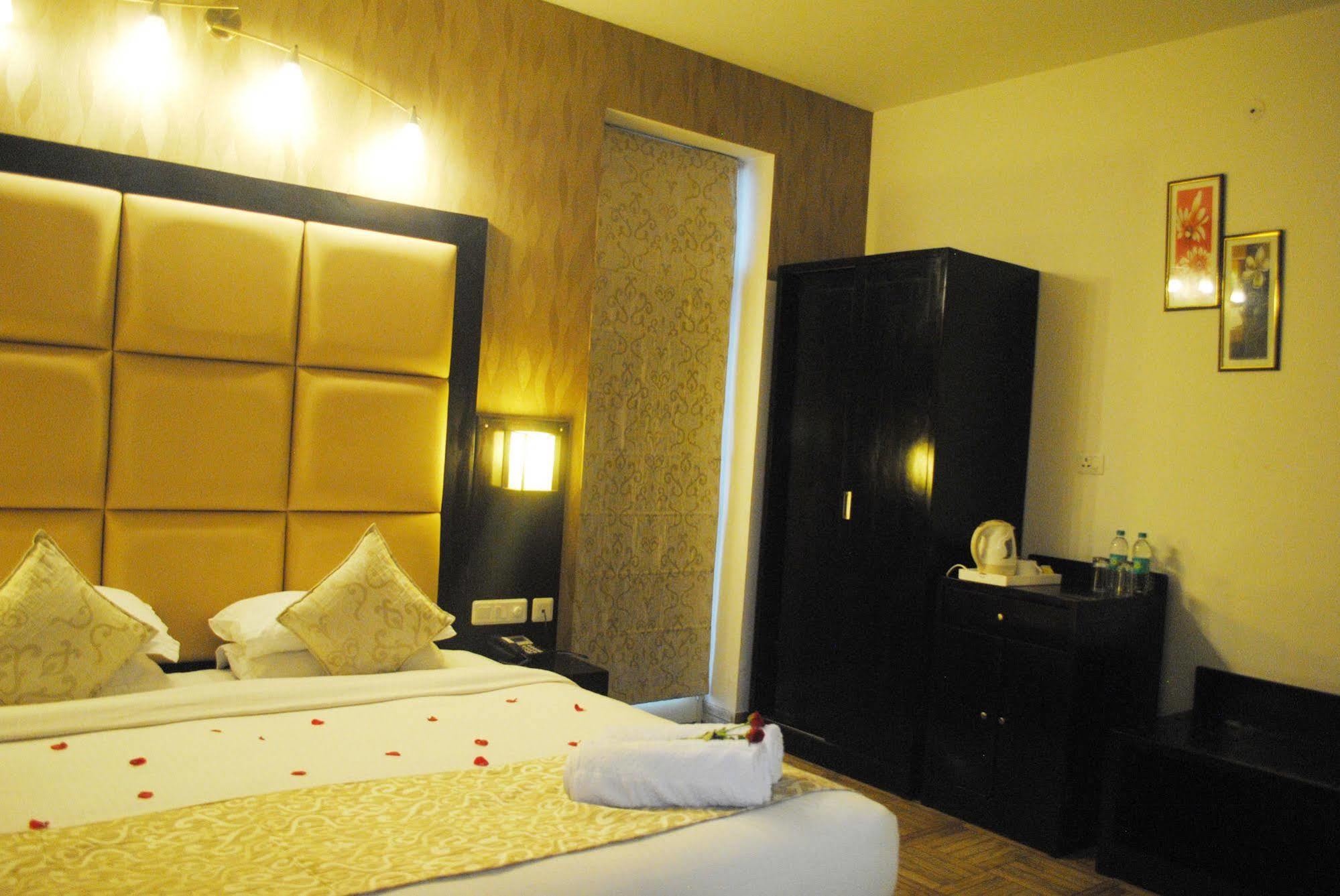 The Park Classic Hotel 3*