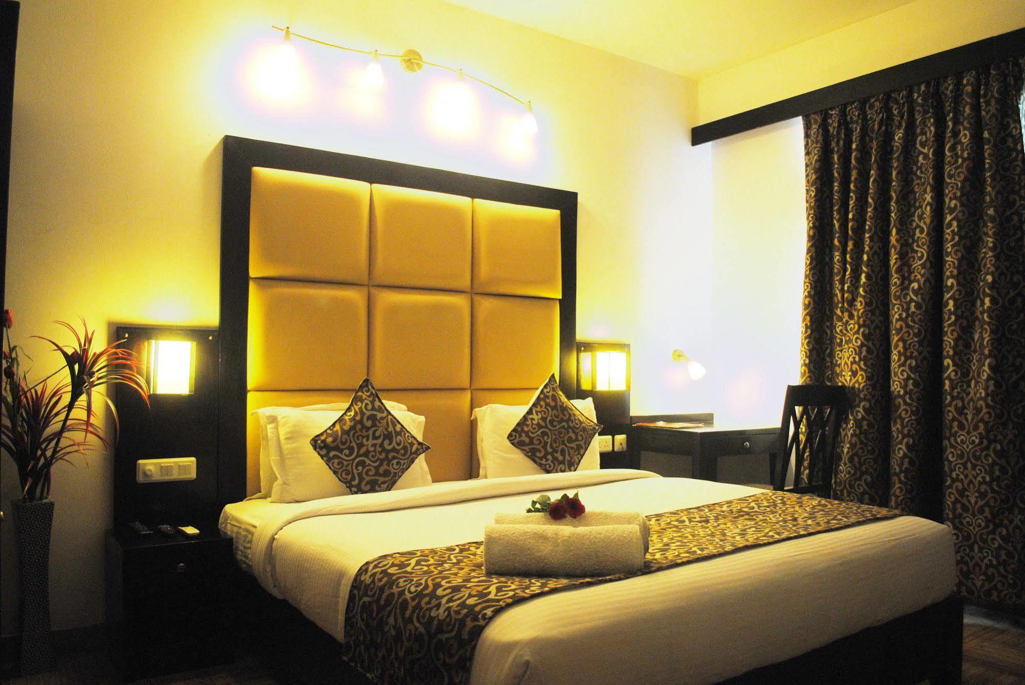 The Park Classic Hotel 3*