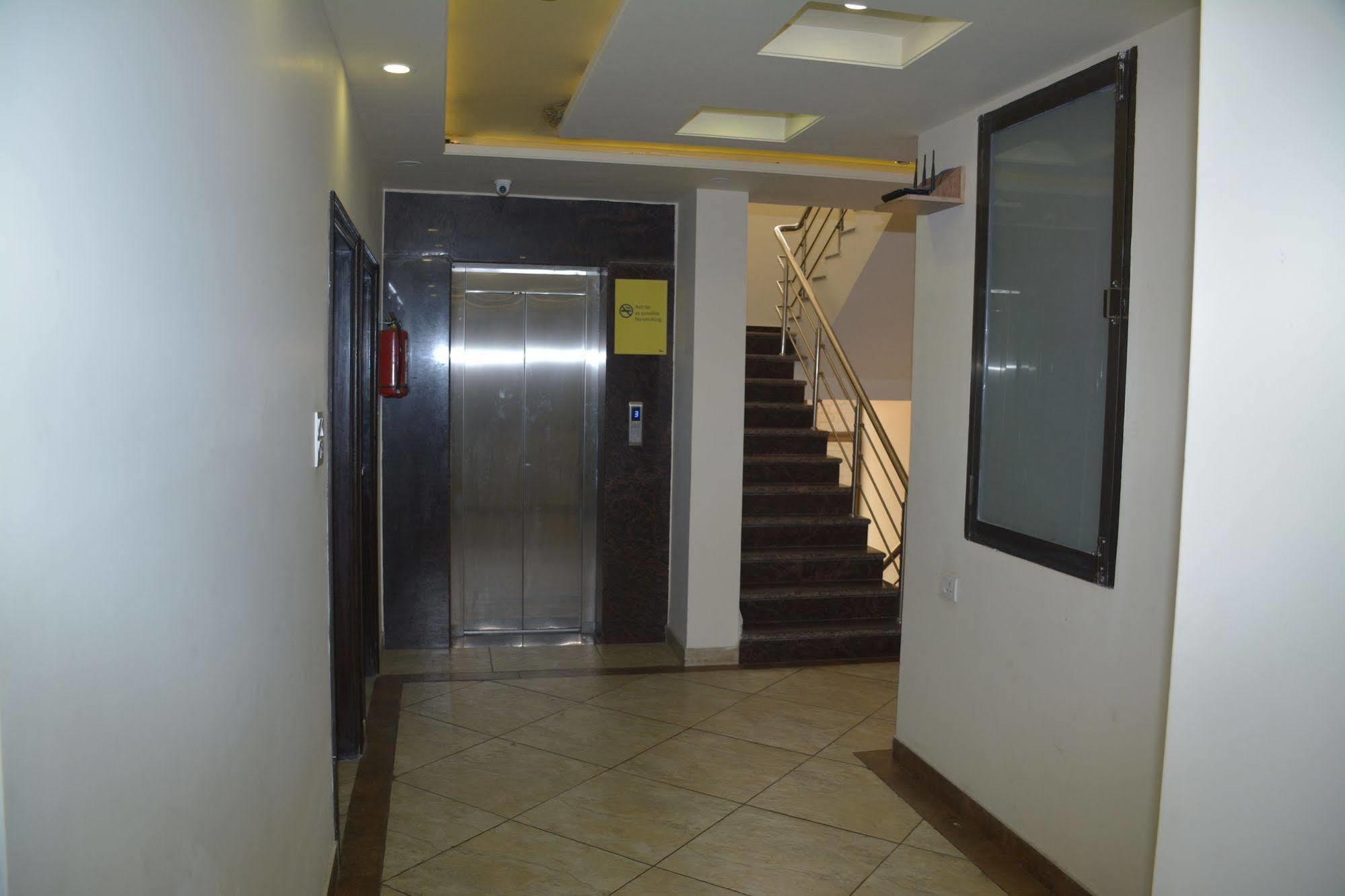 Hotel Fabhotel Padmavati Palace Mansarovar 3*