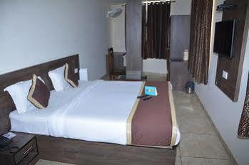 Hotel Fabhotel Padmavati Palace Mansarovar