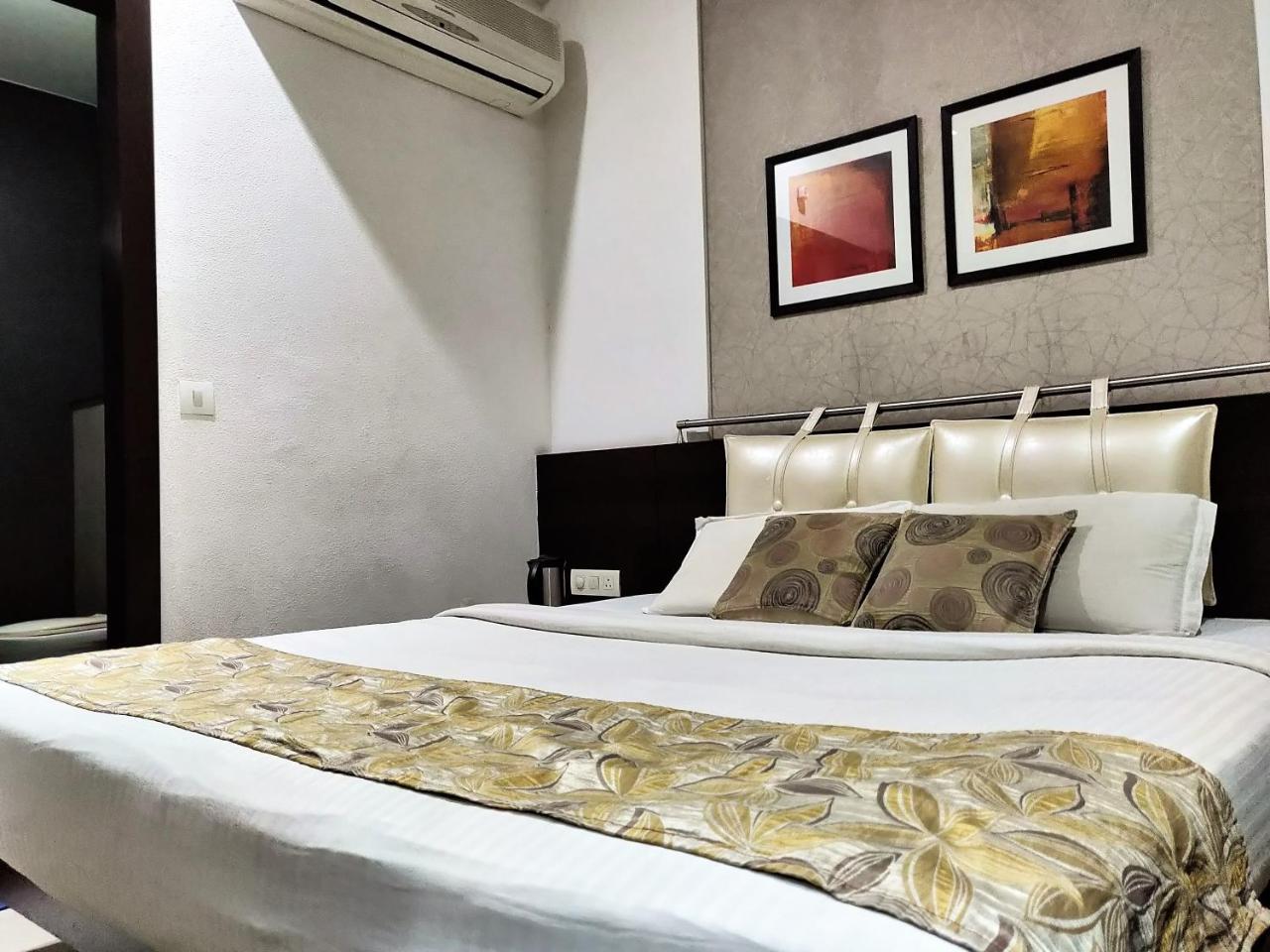 Hotel Rockland 3*