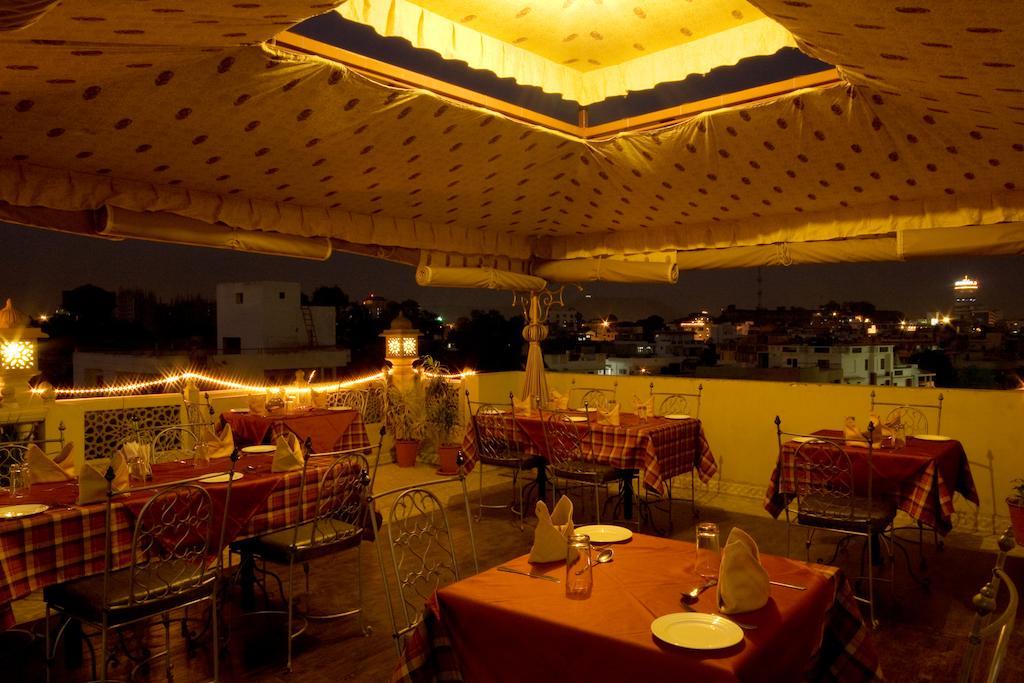 Nahargarh Haveli-near Train Station Metro Hotel Jaipur