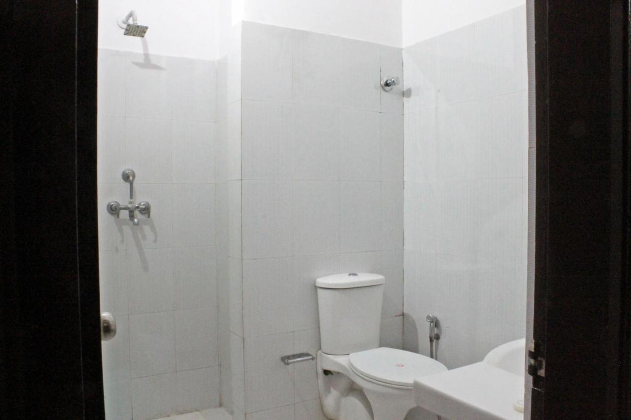 Ram Singh Palace Hotel 2*