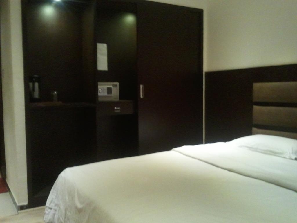 Imperial 2*