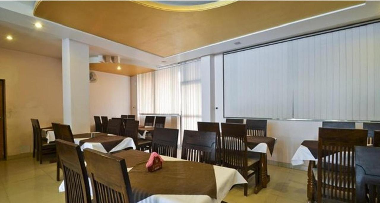 Paramount Hotel 3*