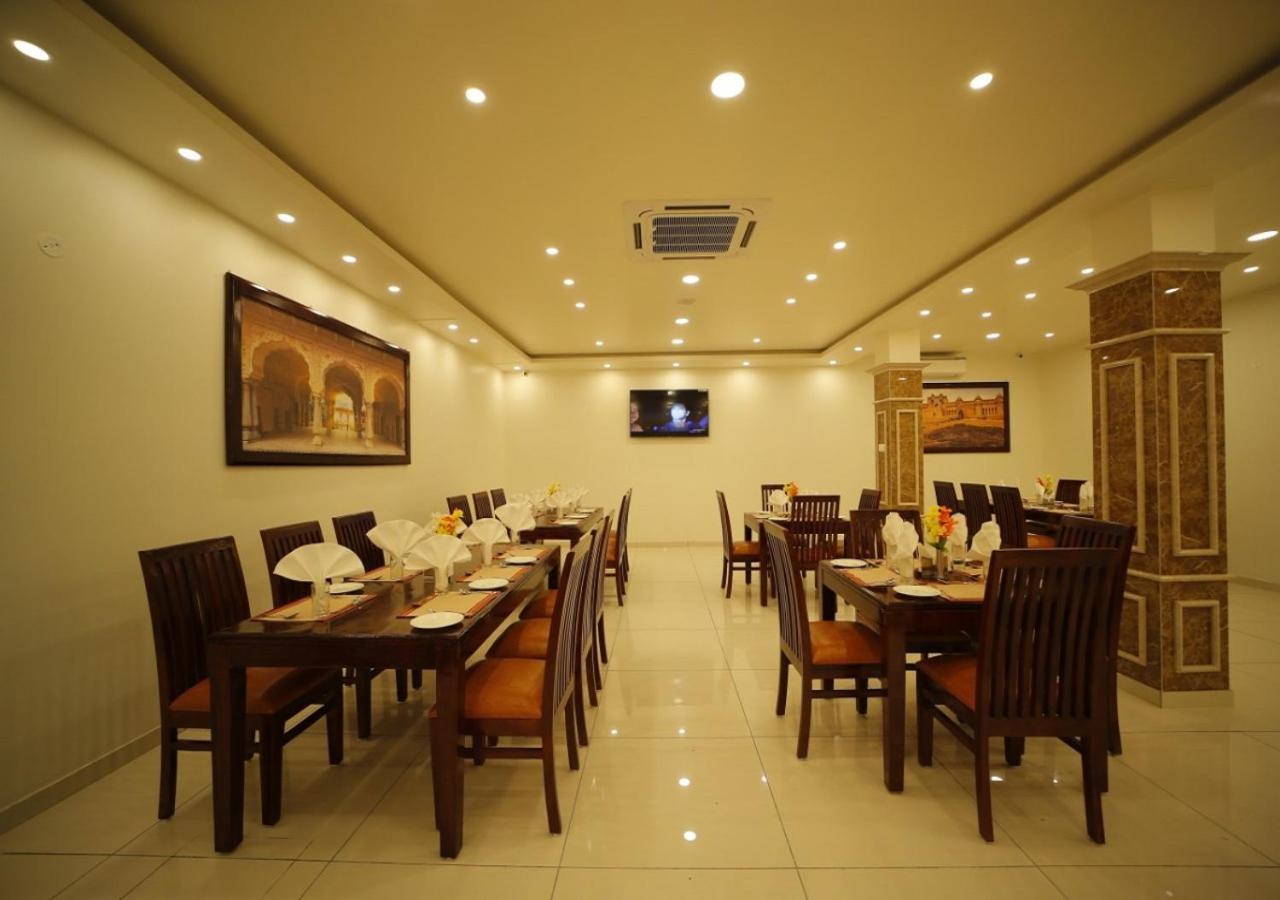 Hotel The Amer Valley Jaipur
