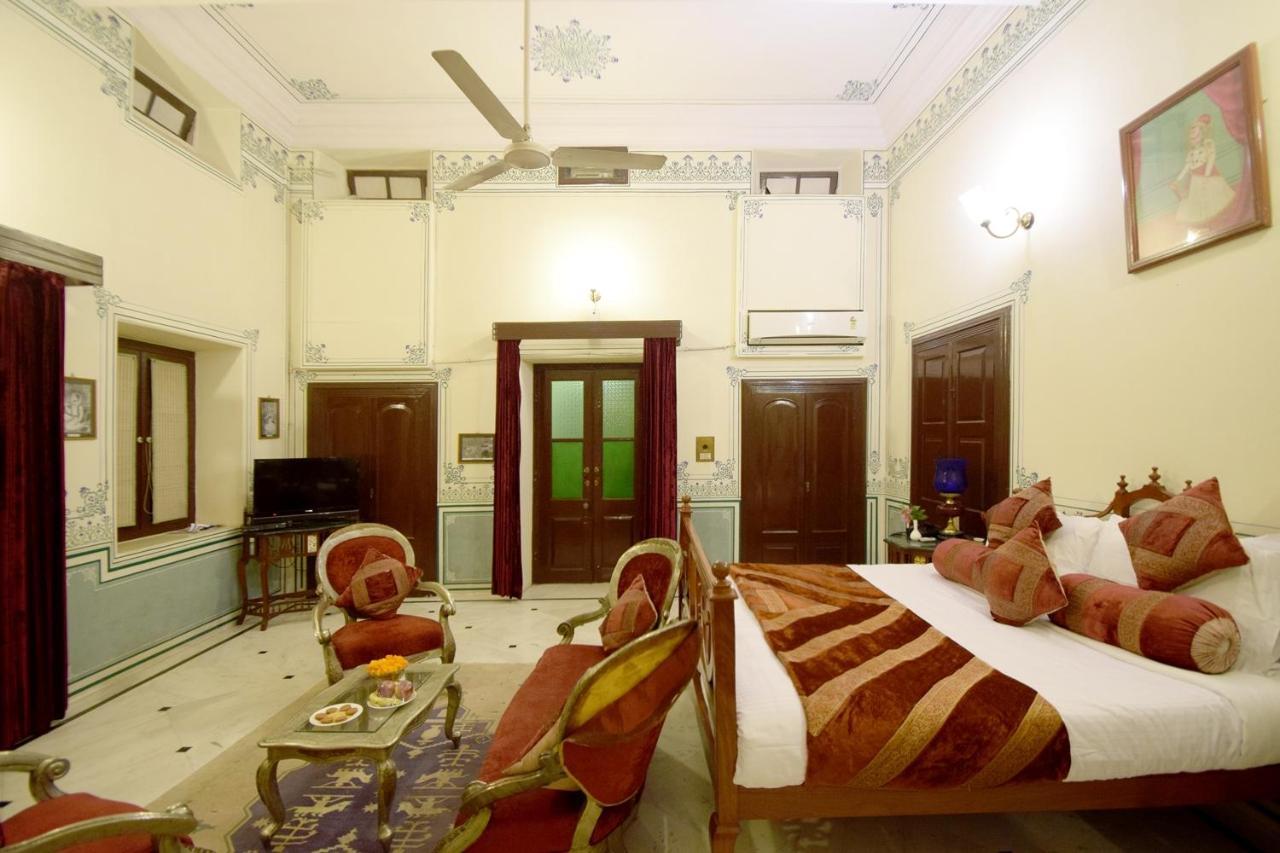 Hari Mahal Palace By Pachar Group Hotel