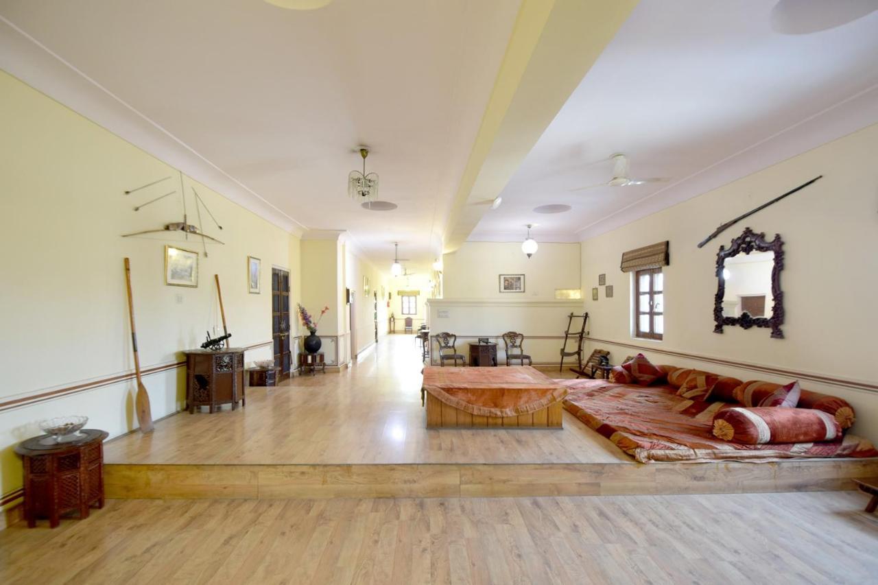 Hotel Hari Mahal Palace By Pachar Group 4*