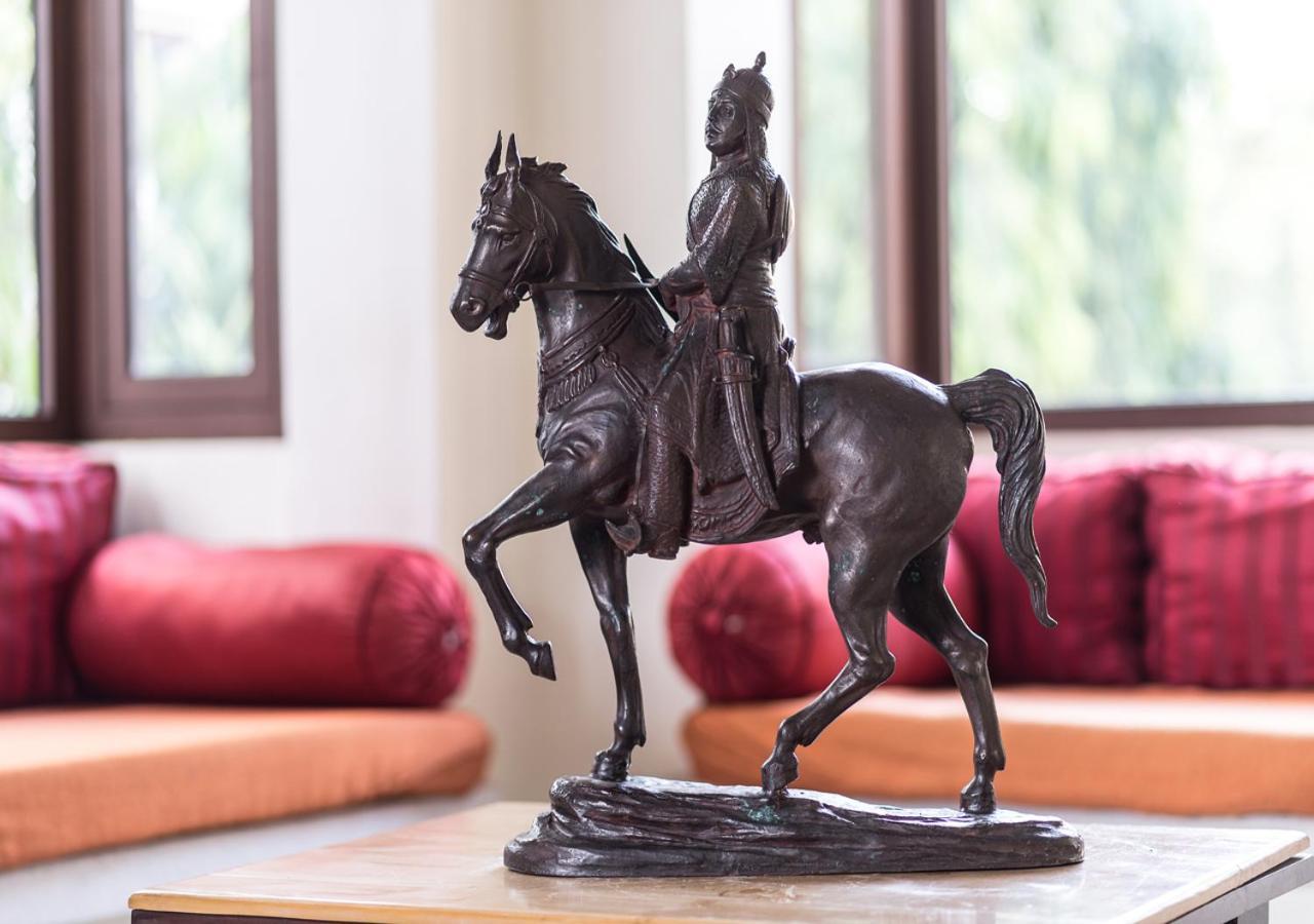 Hotel Dera Rawatsar - Heritage Jaipur