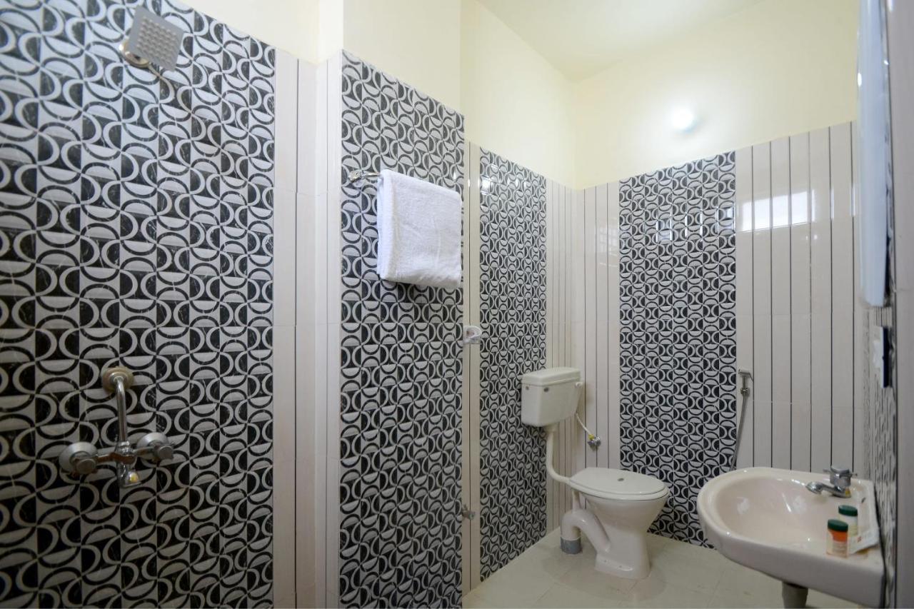 Hotel Oyo Blue Moon Jaipur