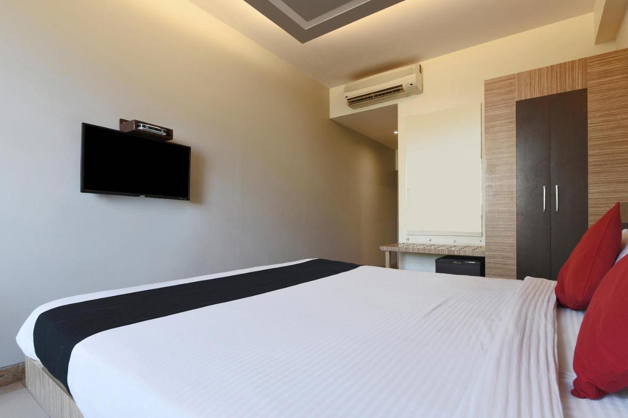 Capital O 18907 Apex Intercontinental 3*