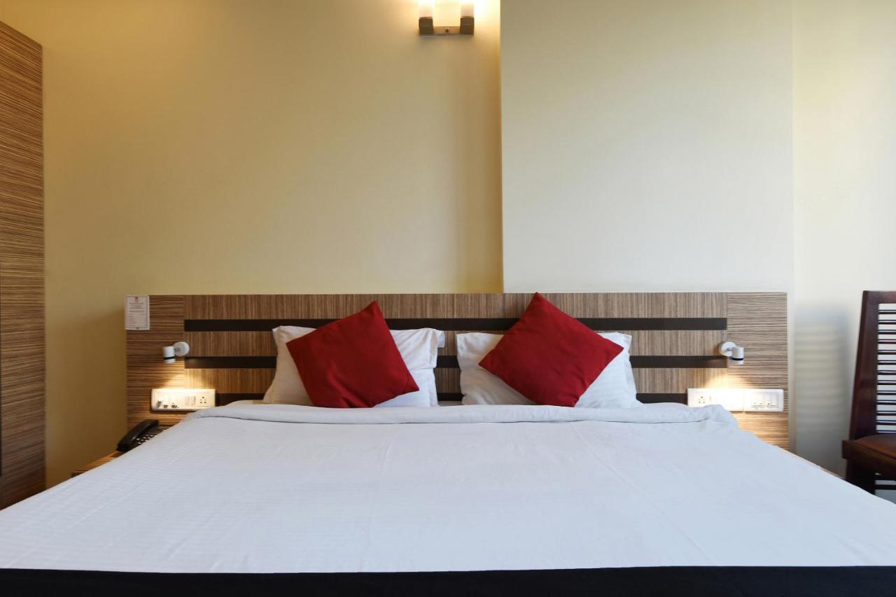 Capital O 18907 Apex Intercontinental Hotel 3*