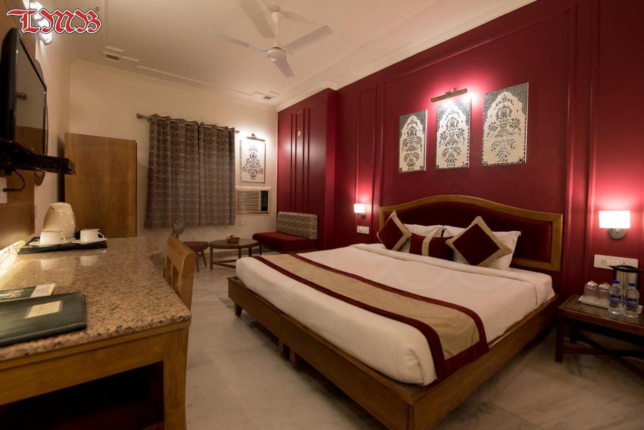 Hotel Lmb Centre,