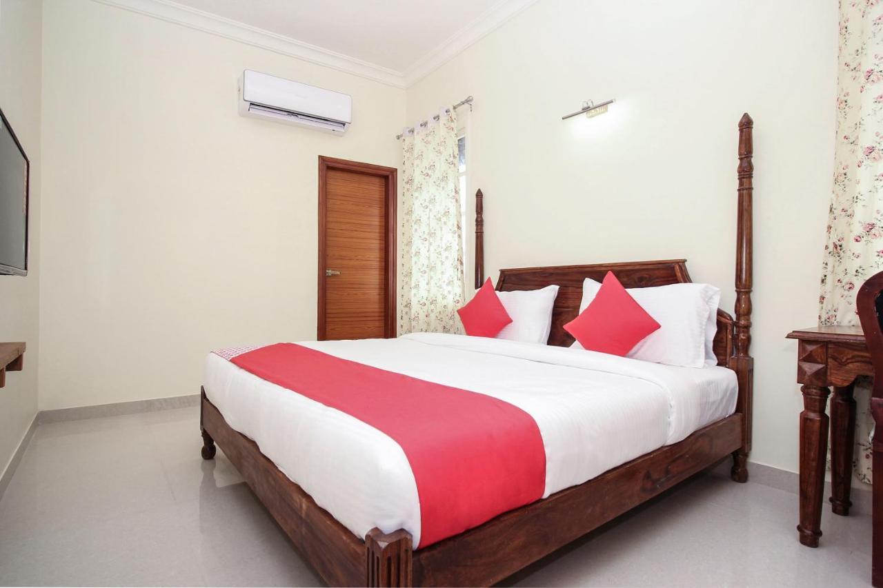 Hotel Oyo 18308 Kishanpur Haveli 3*