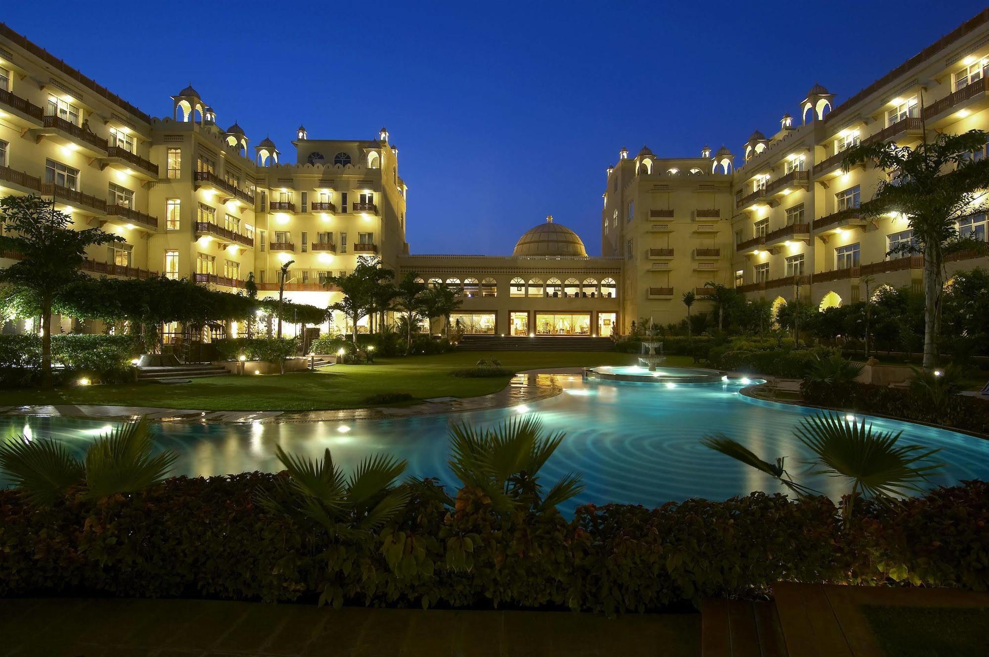 Hotel Le Meridien & 5*