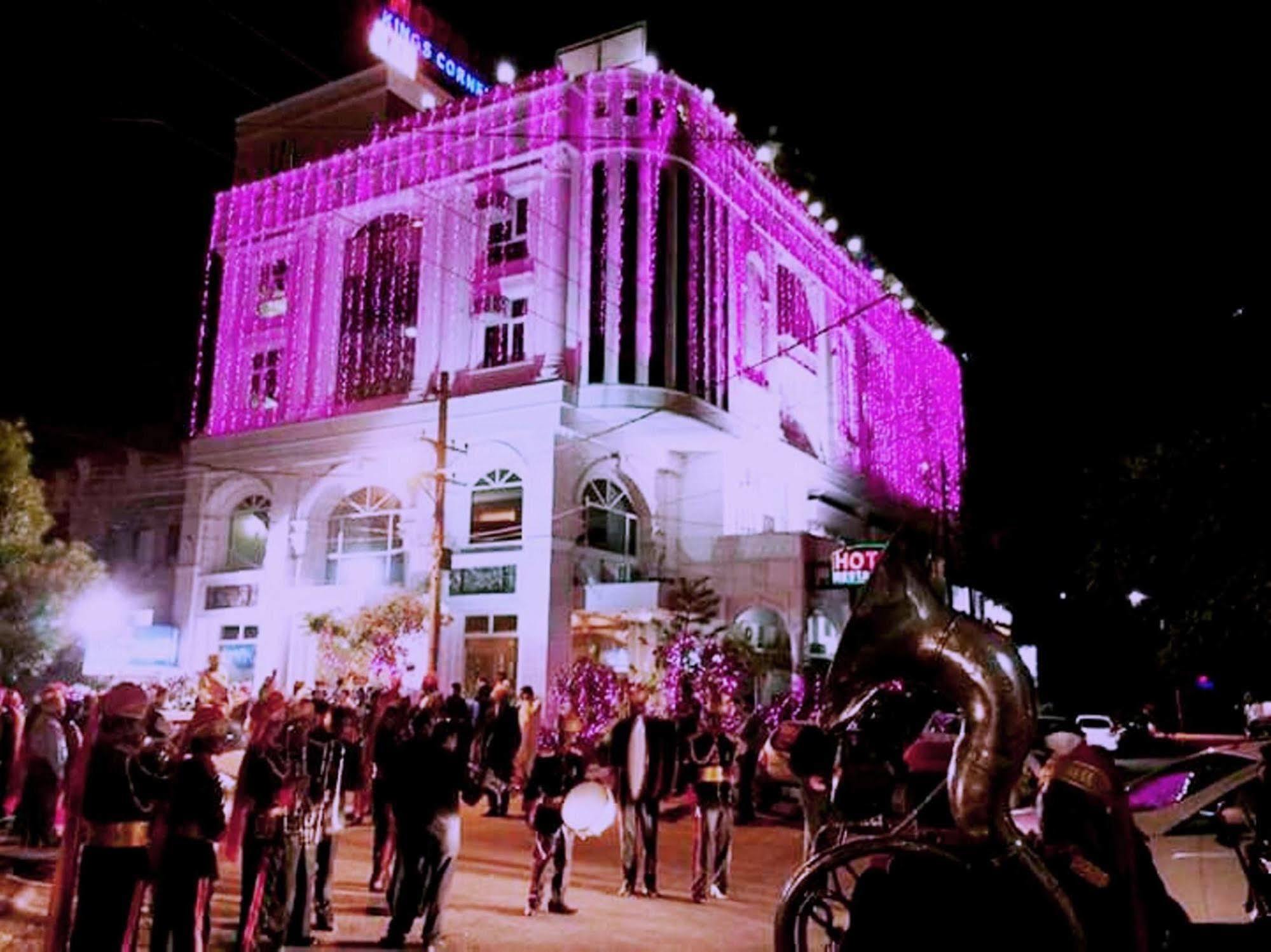 Hotel Kings Corner