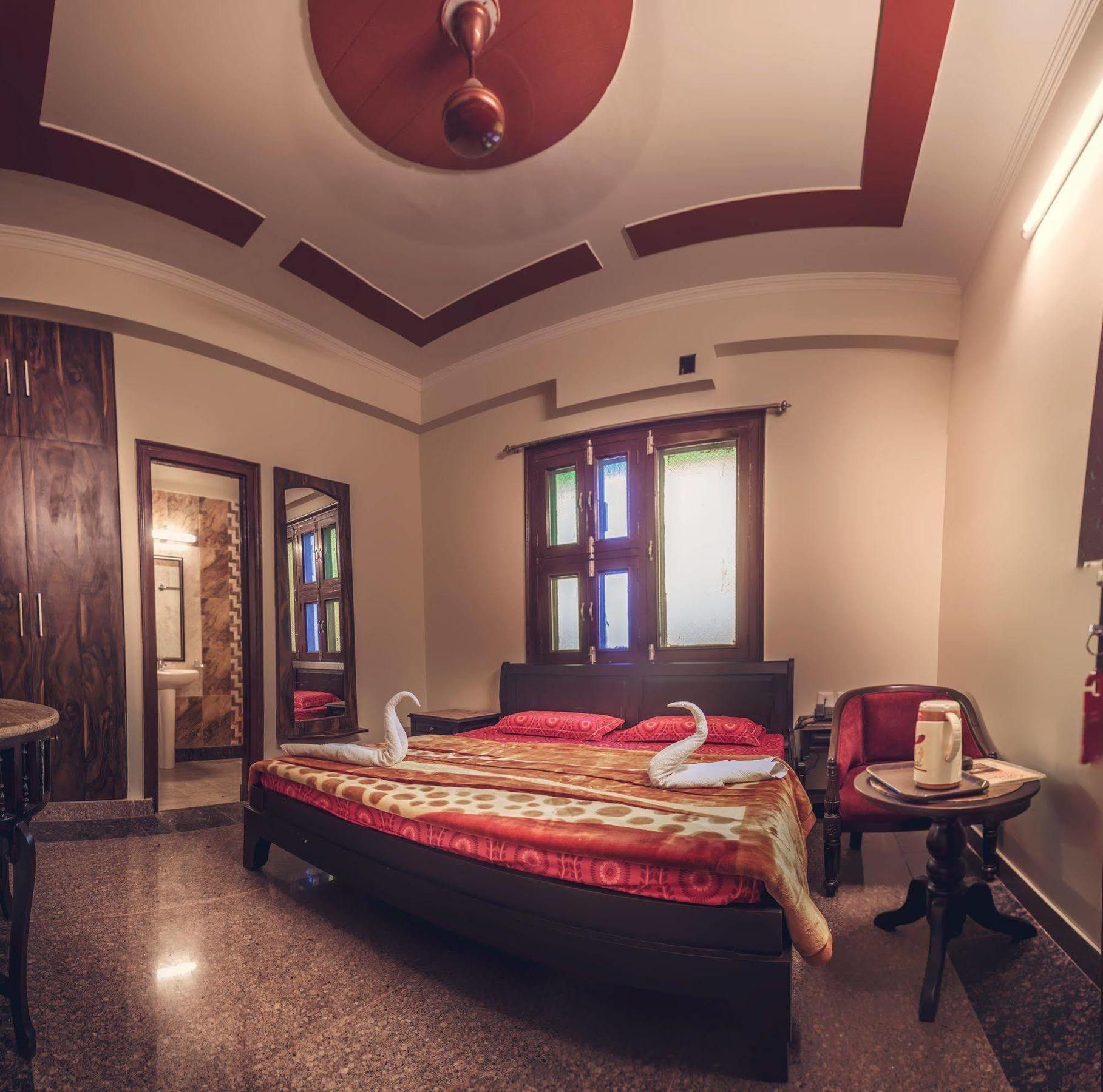 Kalyan Heritage Hotel 3*