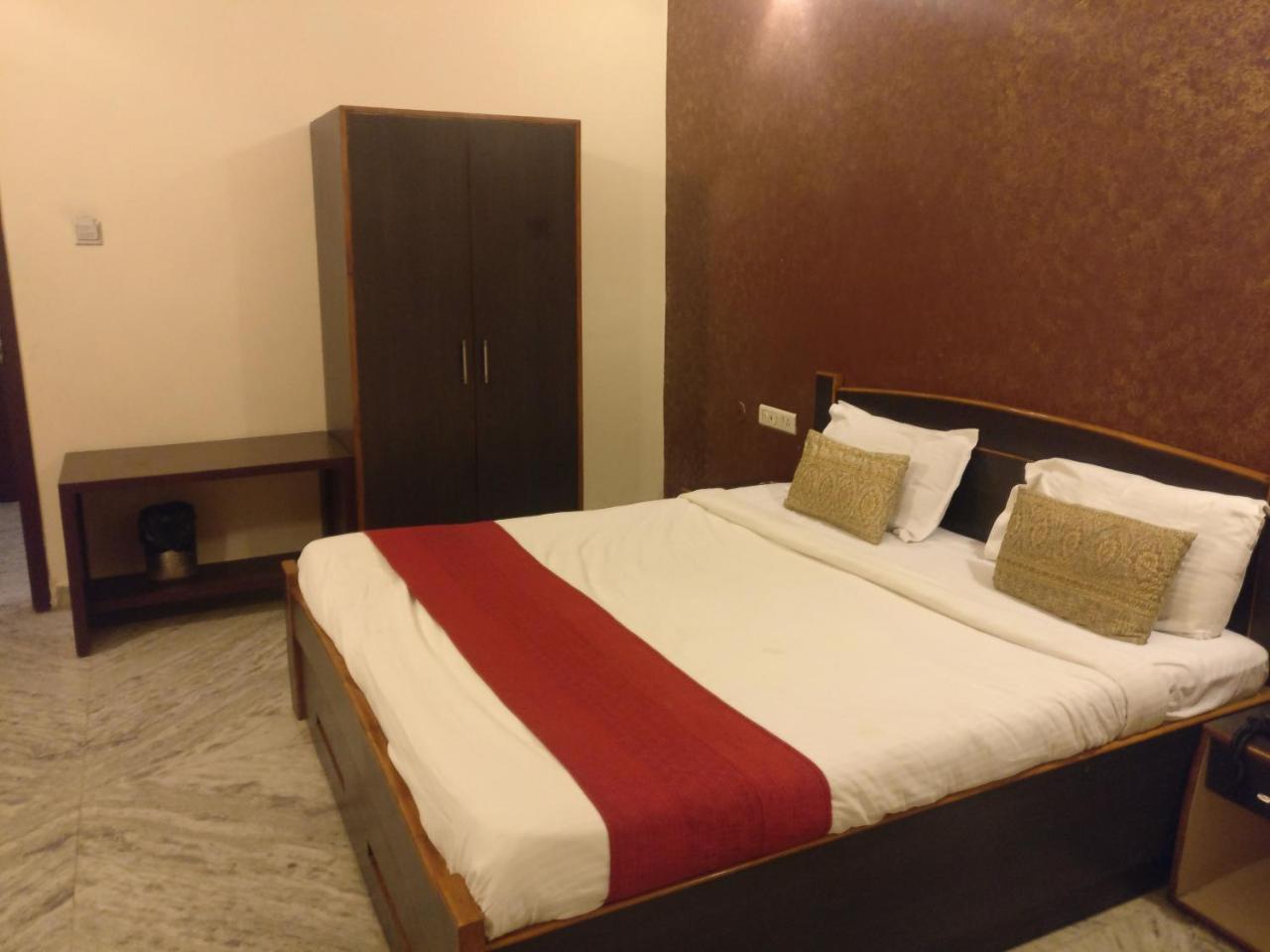 Savi Regency 2*