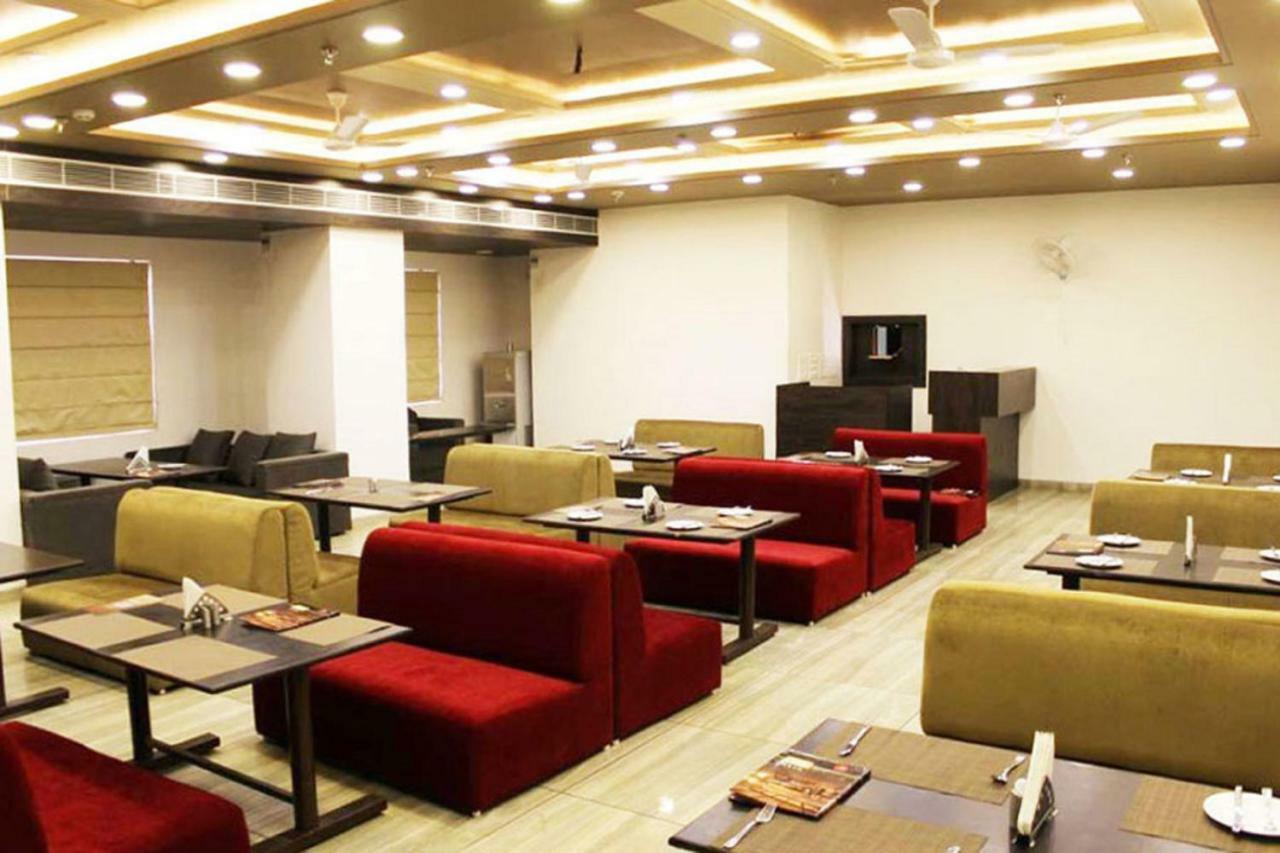 Rg 3* Jaipur