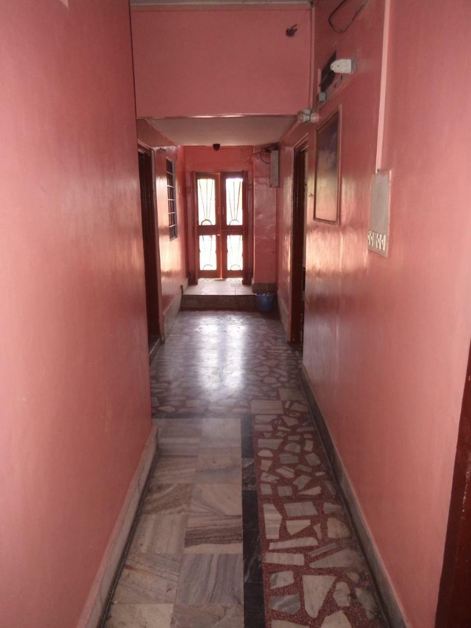 Gajraj Bari Hotel