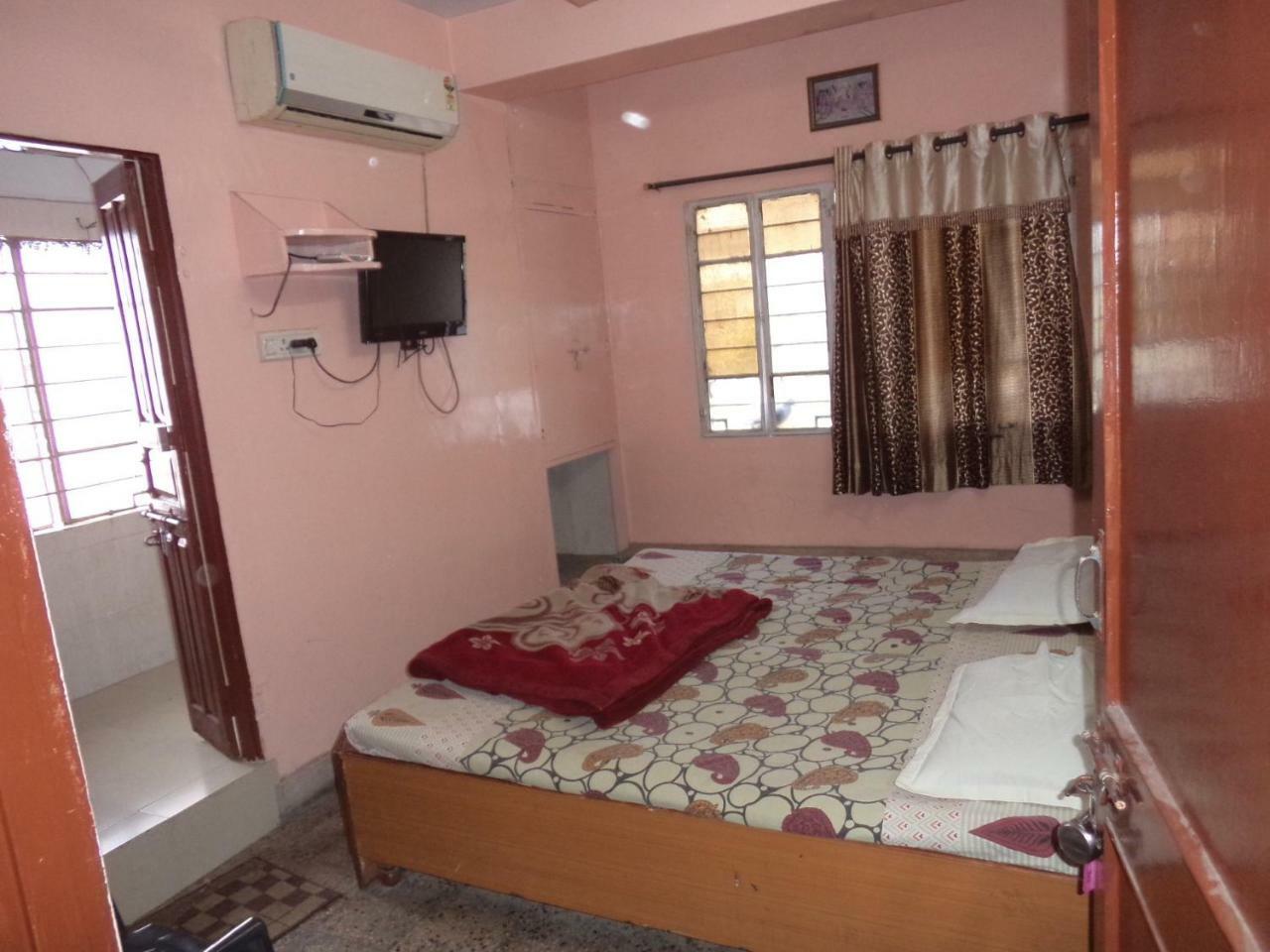 Hotel Gajraj Bari *