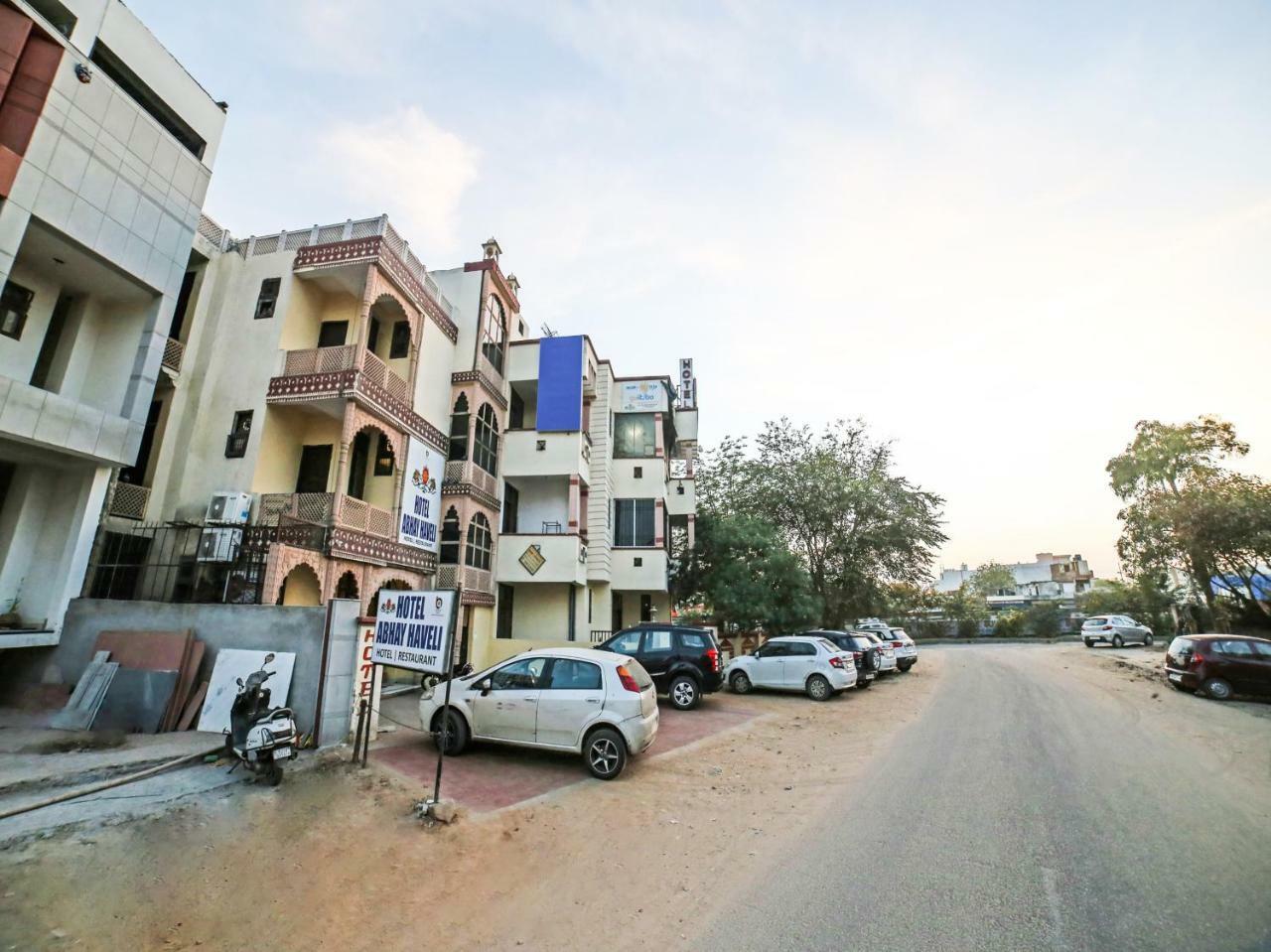 Hotel Oyo 23114 Abhay Haveli Jaipur