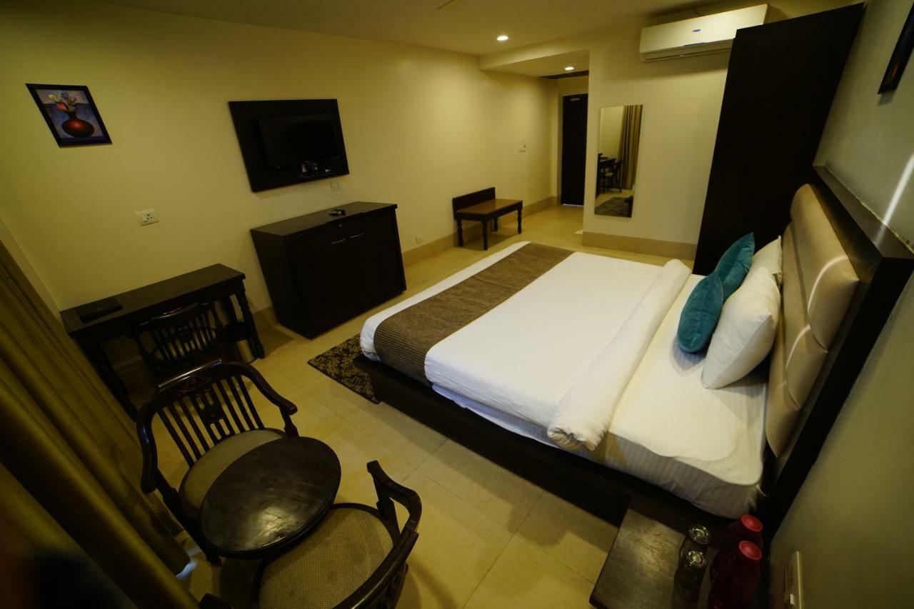 Angel Sikar Highway Hotel 3*