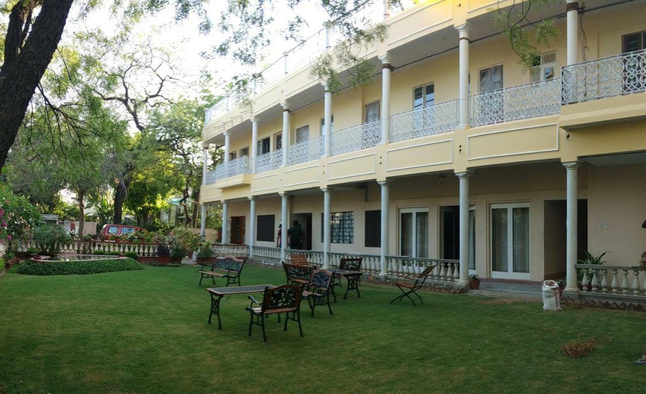 Jai Niwas Hotel