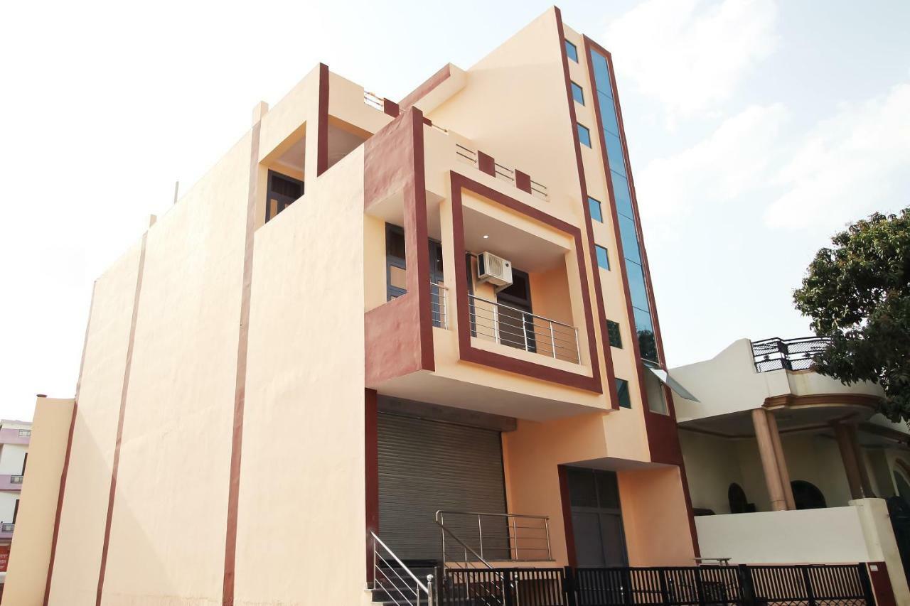 Oyo 37290 Sai Paradise Hotel 3*