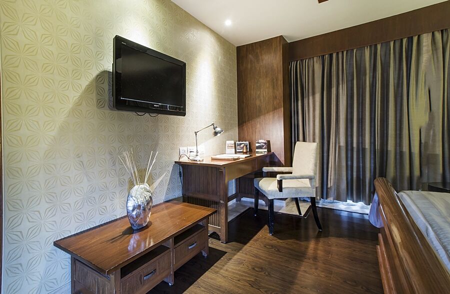 The Fern, Hotel