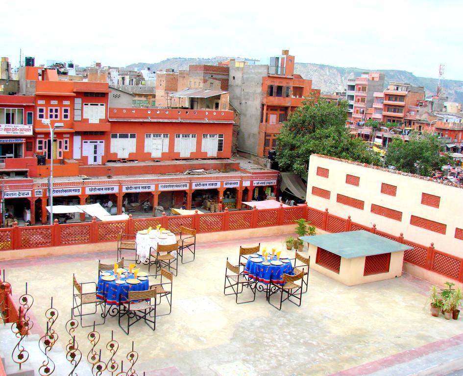 Karnot Mahal