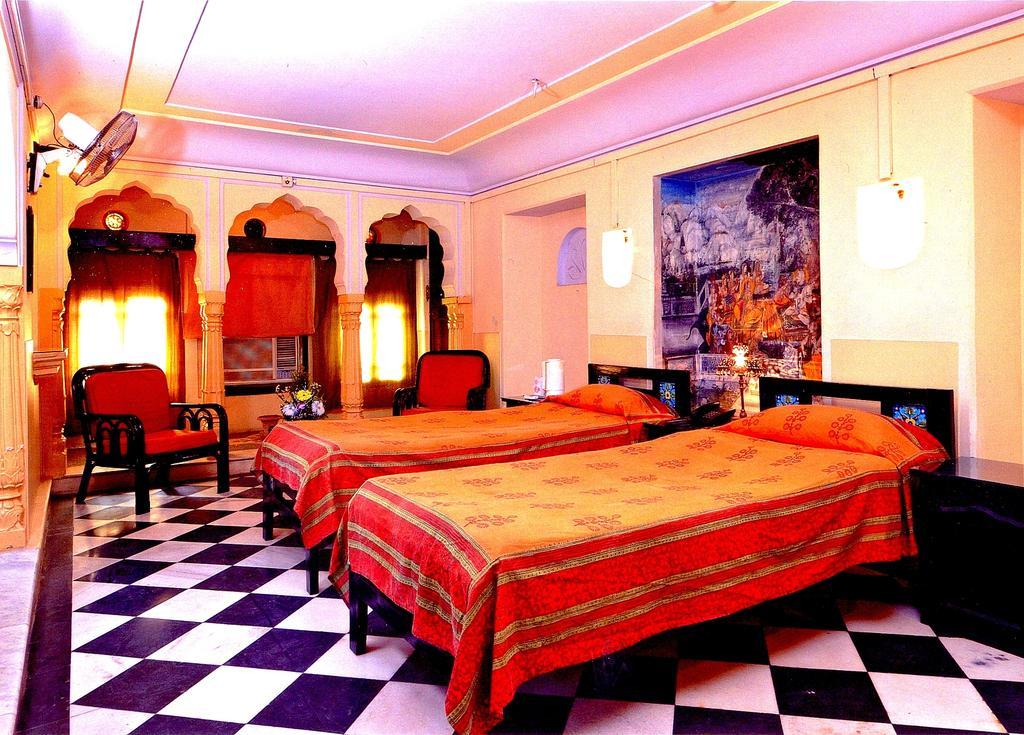 Karnot Mahal Hotel