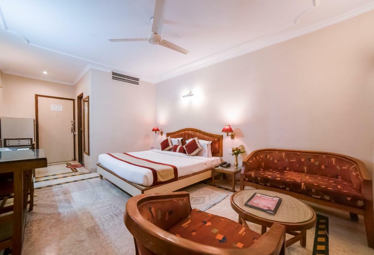 Hotel Lmb Centre, 3*