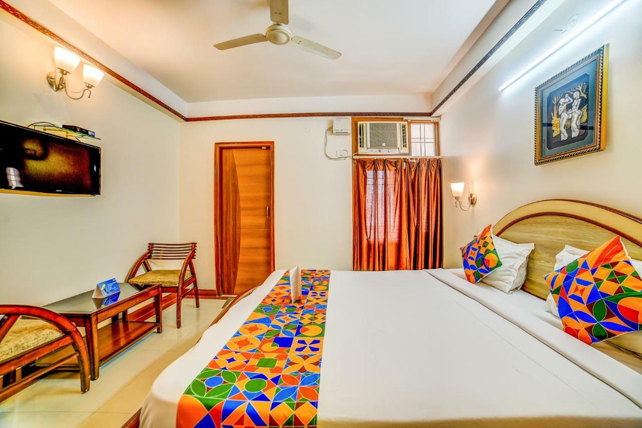 Kings Corner Hotel 3*