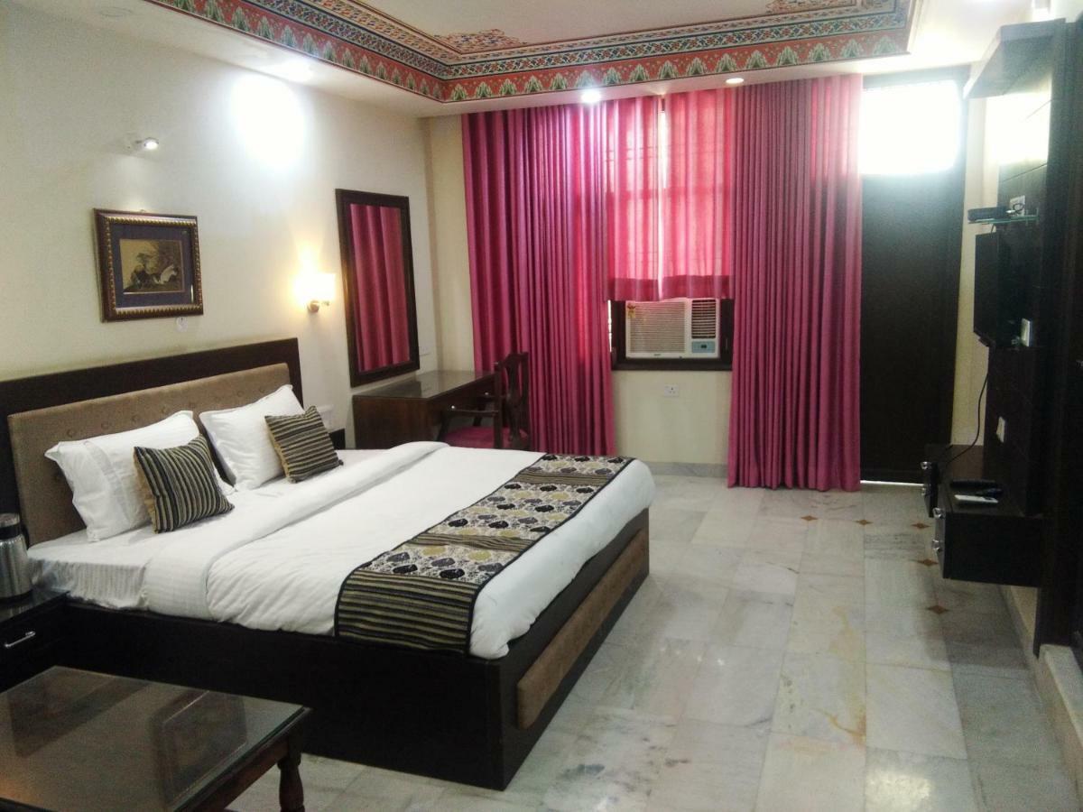 Resort Aashish Heritage 3*