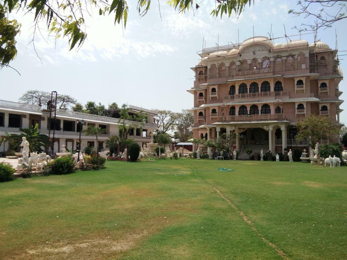 Aashish Heritage 3*