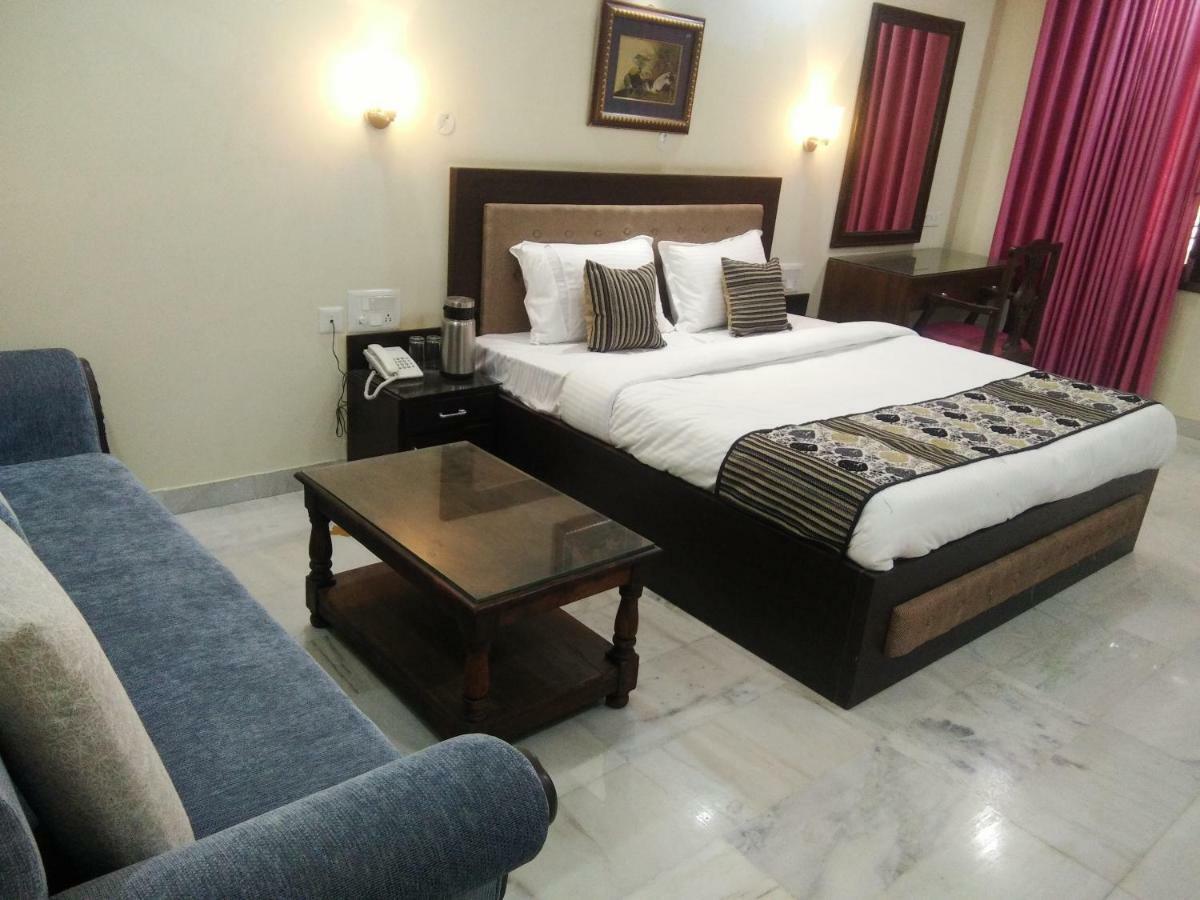Resort Aashish Heritage 3*