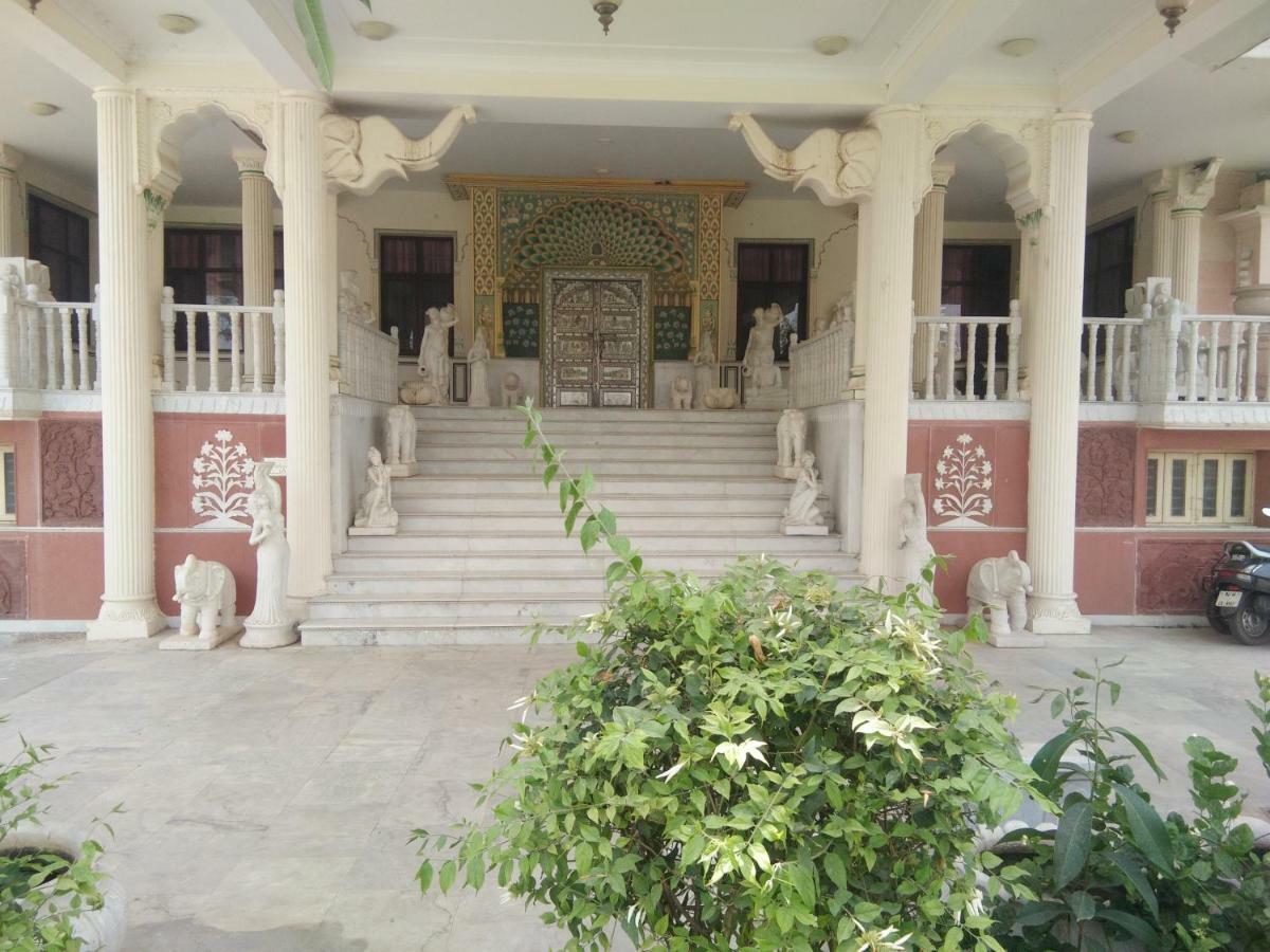 Aashish Heritage Resort