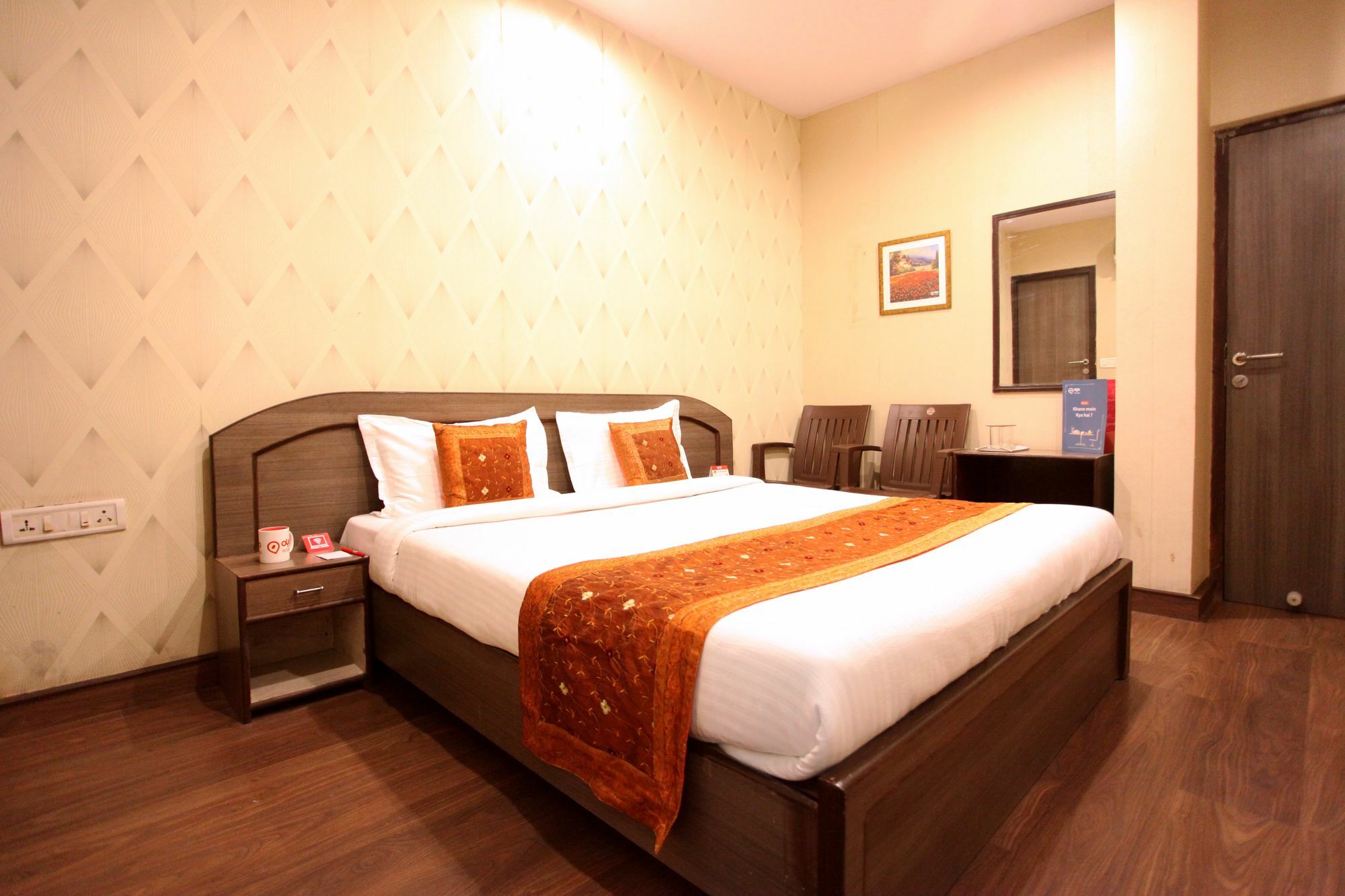 Hotel Oyo 2206 Rajawat Manor