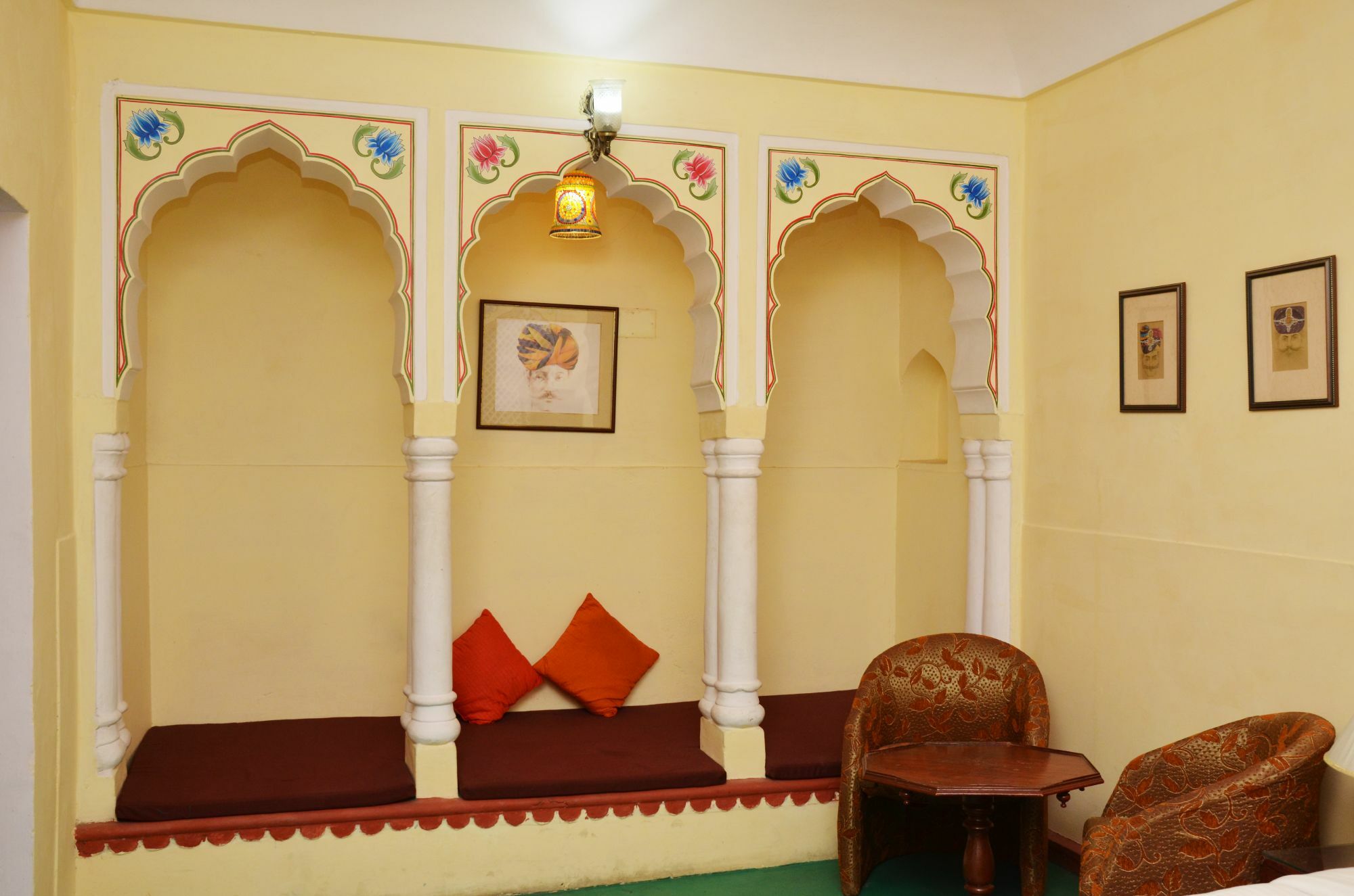 Karnot Mahal Hotel 3*