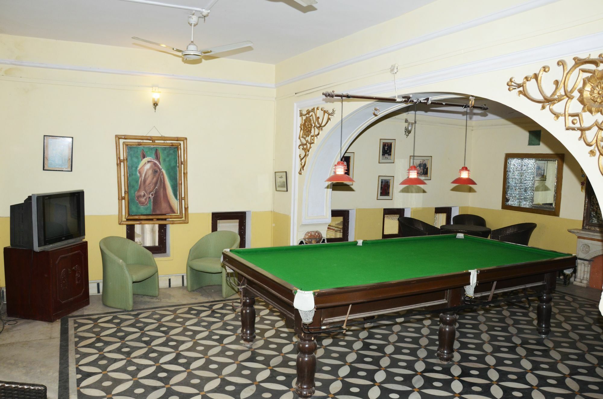 Hotel Karnot Mahal