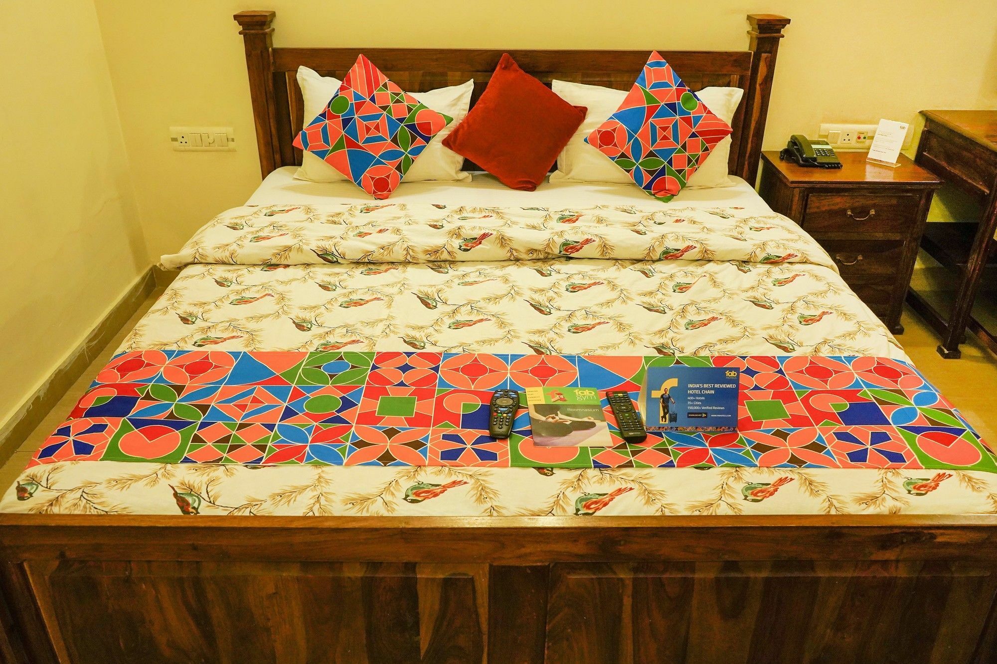 Raj Kothi Airport Hotel